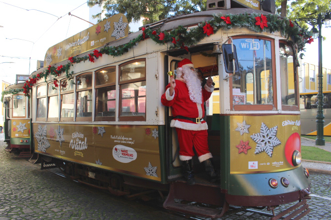 Eletrico de natal