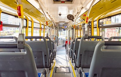 fotografia do interior do autocarro